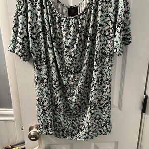 JM Collection Black and White Floral Blouse